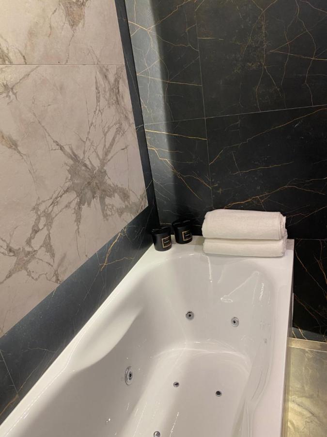 Family&Business Sauna Tężnia Apartments No16 Leśny nad Zalewem z Balkonem i Parkingiem oraz możliwością wyżywienia - Exclusive New! Kielce Zewnętrze zdjęcie